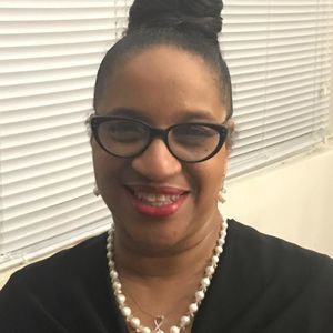 Meet your Posher, Leslie